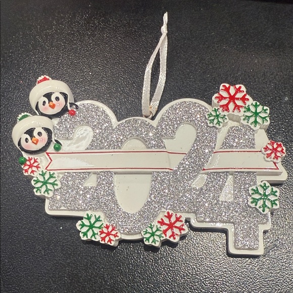 2024 Holiday Ornament with Penguins and Snowflakes - Picture 1 of 1